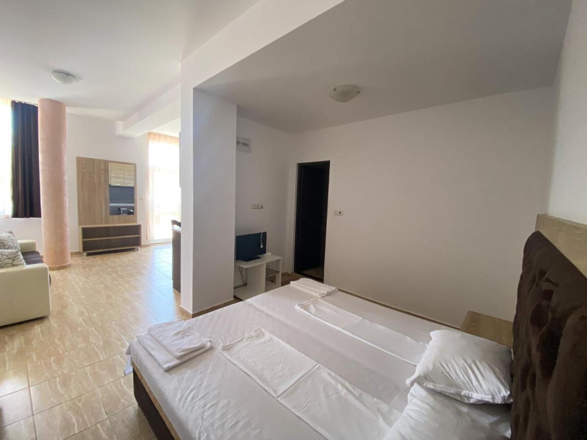 Sunrise Apartments, Pomorie Exterior photo